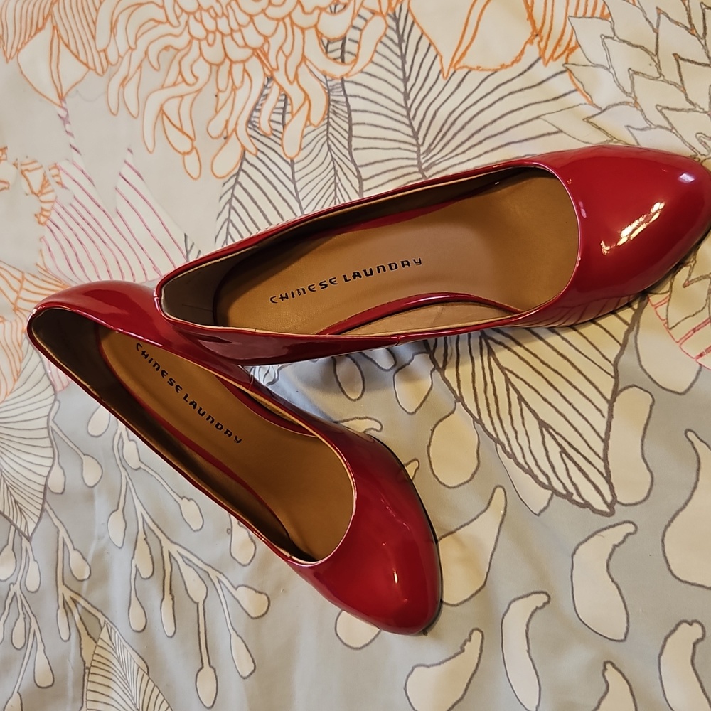 Chinese Laundry Glossy Red Heels